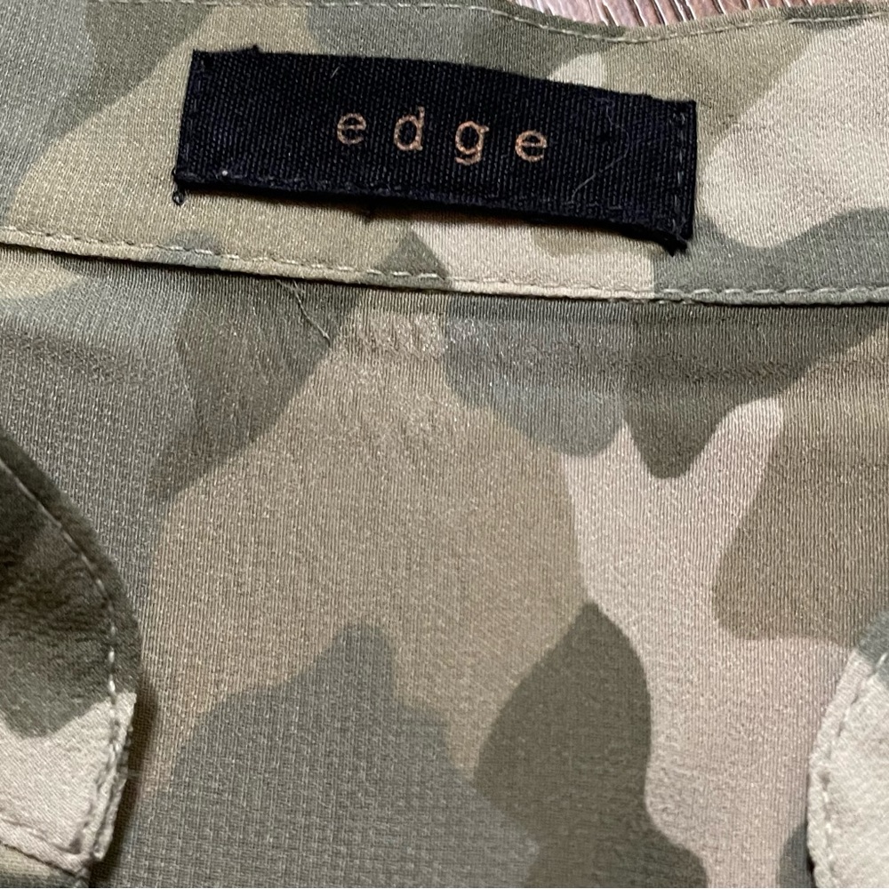 Edge Tank Top - Picture 4 of 5